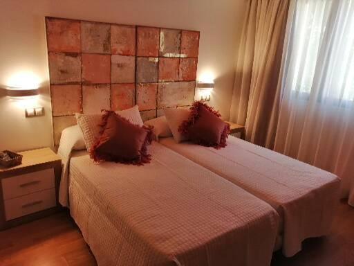 Mizmaya Ll Hotel Hoznayo Bagian luar foto